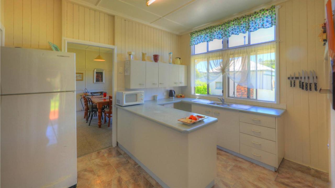 The Vines Motel & Cottages Stanthorpe Exterior foto